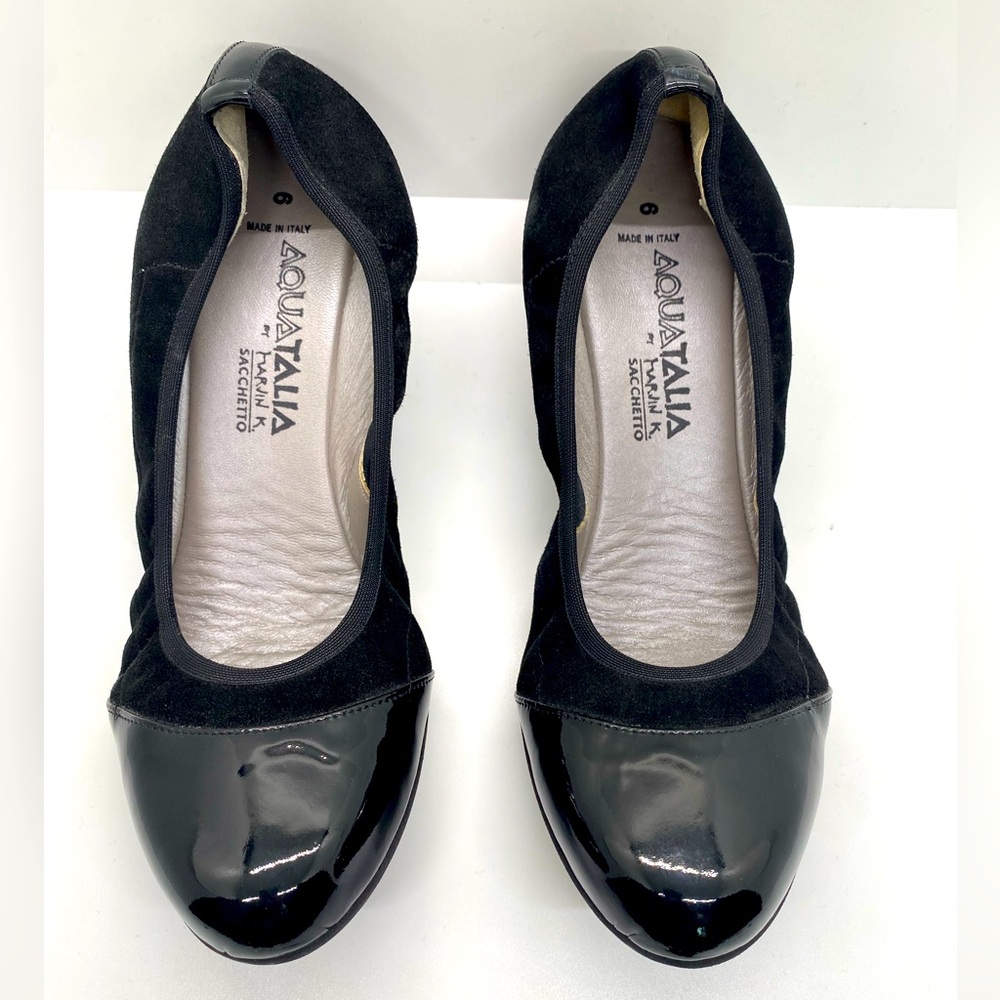 ✨ AQUATALIA suede + patent leather waterproof packable low wedge